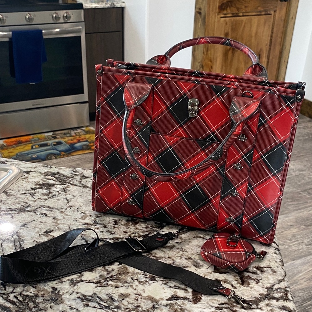 Hard to find betsey Johnson handbag plaid skulls